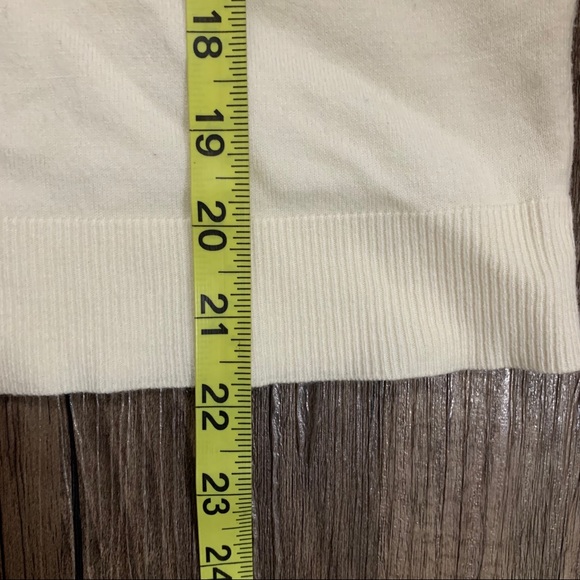 Talbots Petites Off White 3/4” Sleeve Top Size Large Petite - Picture 7 of 8